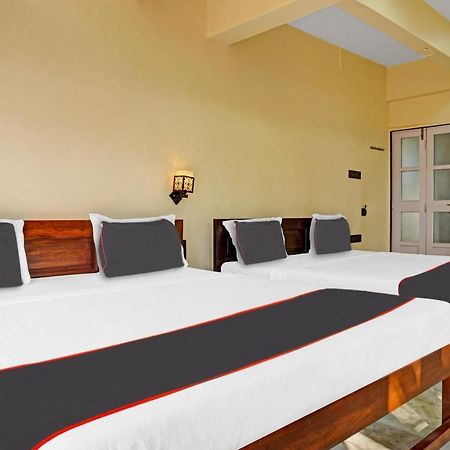 Collection O Shovi Beach View Resort Alibag Bagian luar foto