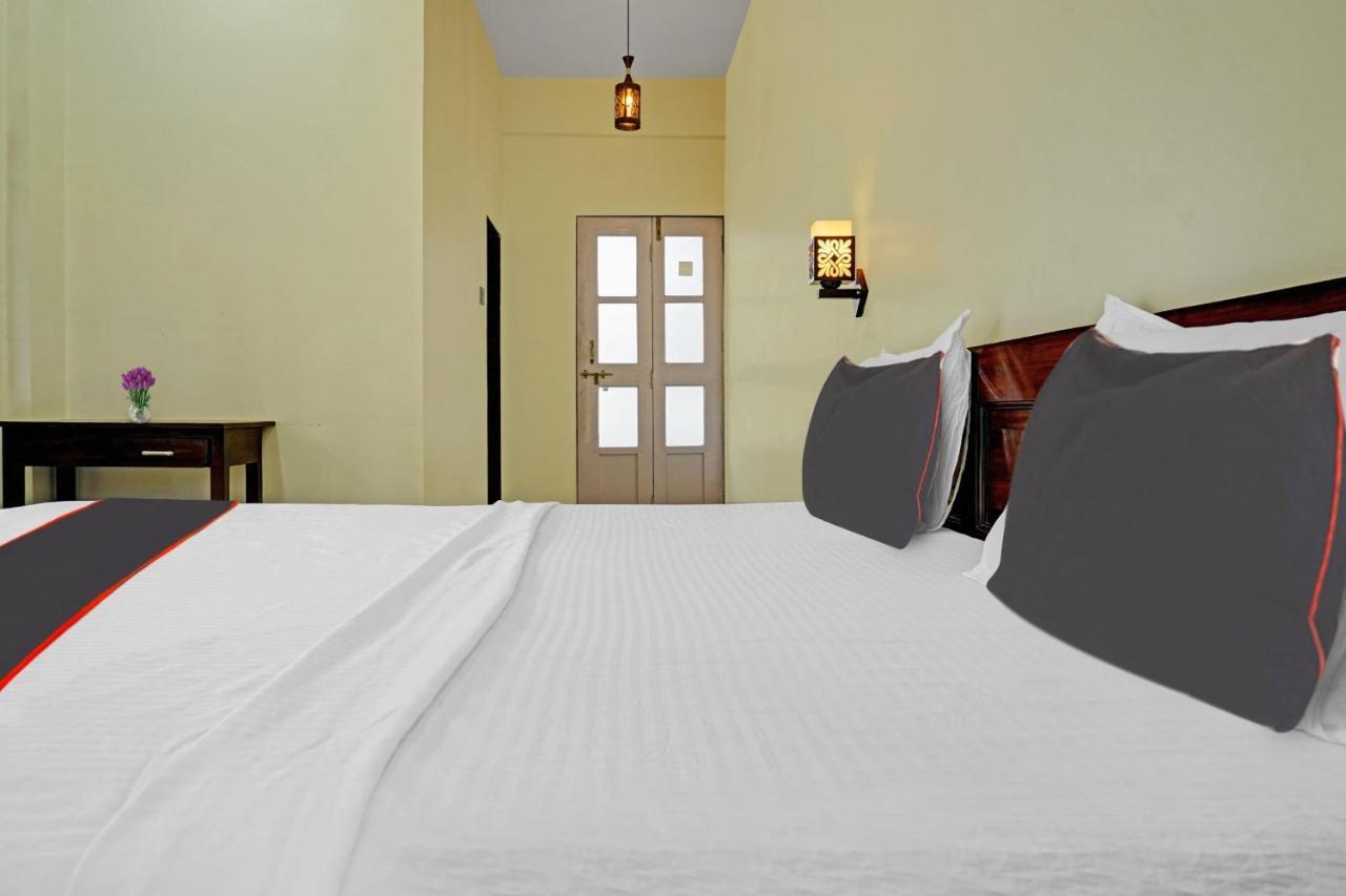 Collection O Shovi Beach View Resort Alibag Bagian luar foto